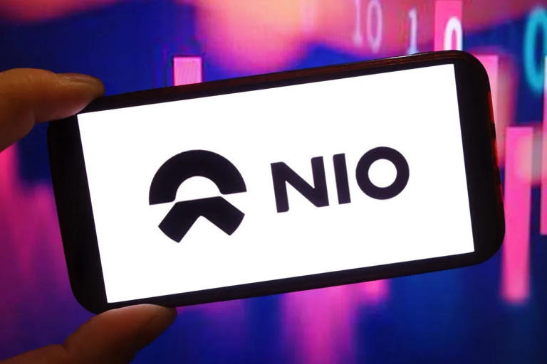 Nio, XPeng, Li Auto rally after China confirms EV trade-in subsidies ...