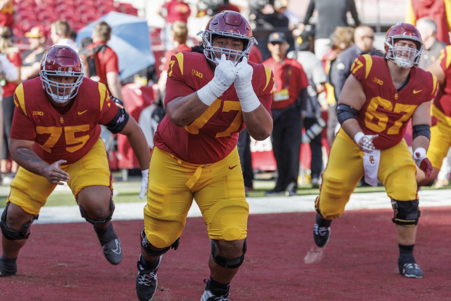 Meet the Hanson family, the secret to USC's offensive line success