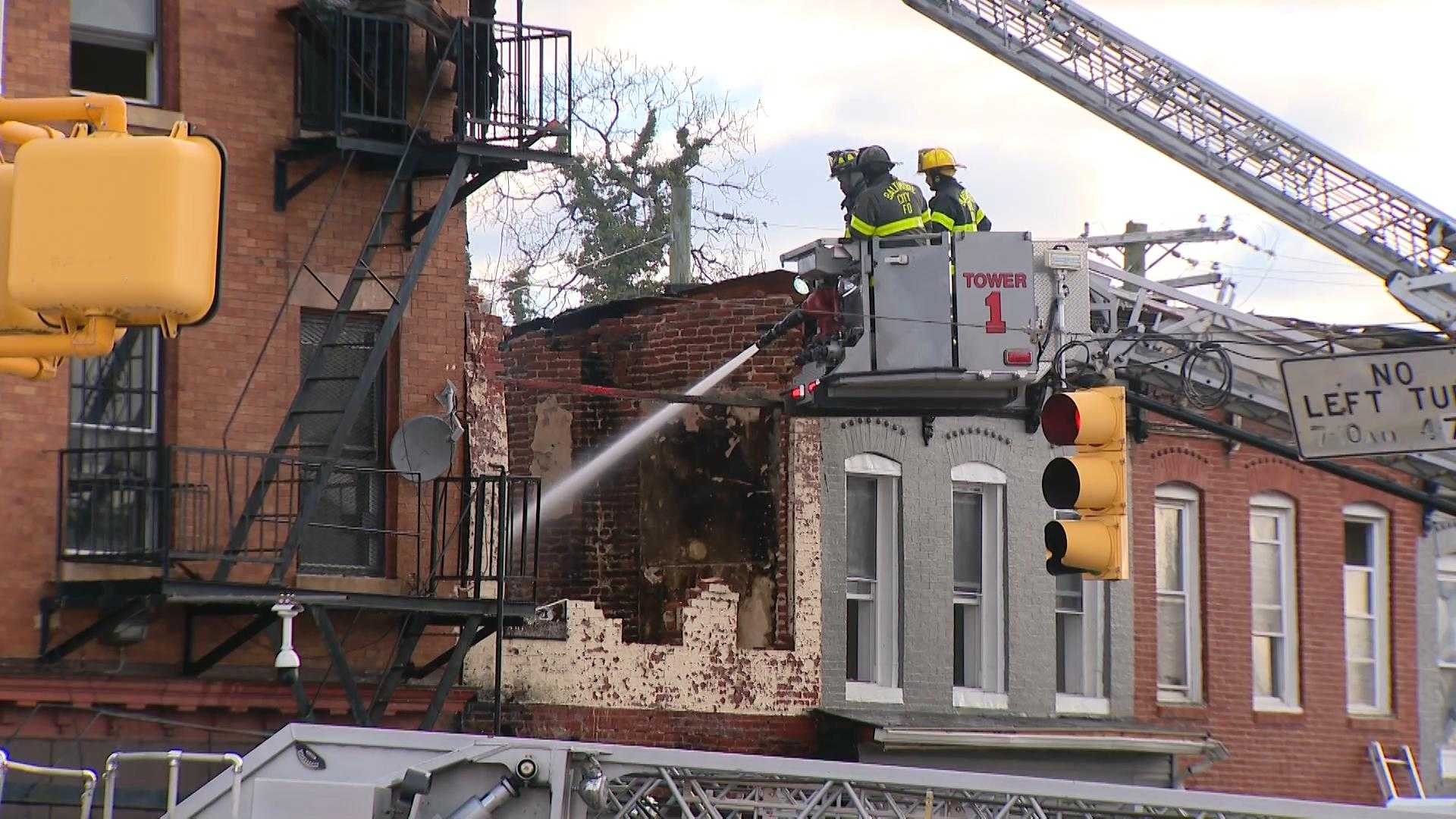 Heavy fire contained at vacant building in Mondawmin area