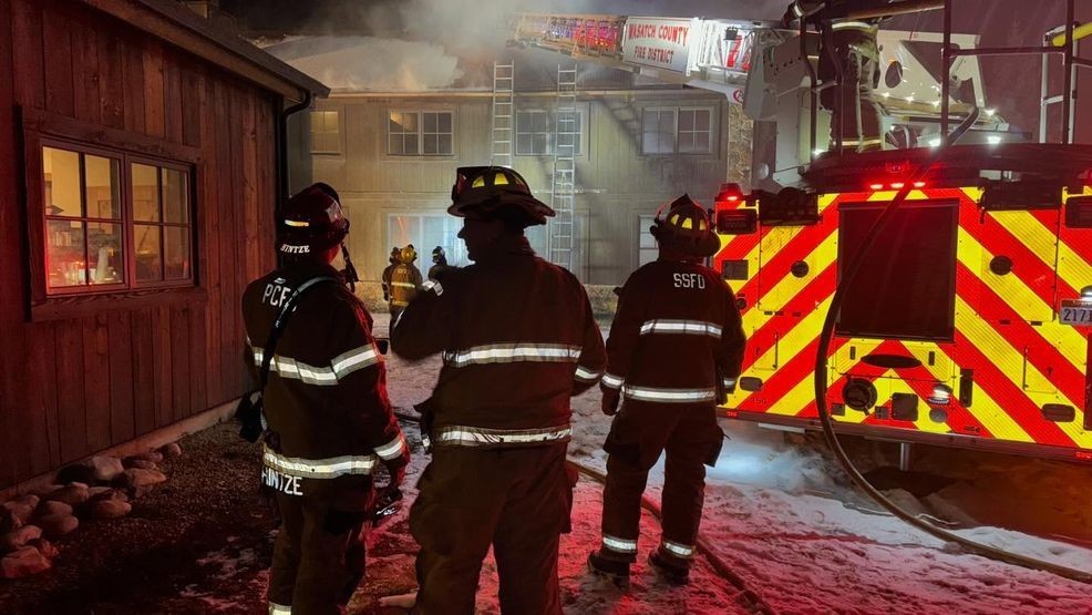 Snow-covered roof adds challenge as firefighters battle Oakley blaze
