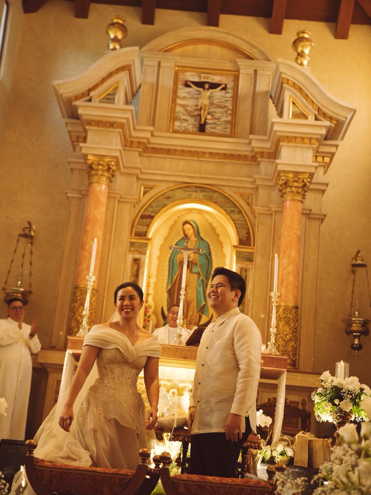 Aika Robredo and Jim Guzman tie the knot with a meaningful modern ...