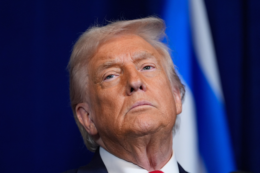 La CIA está detrás del ataque al muelle venezolano que Trump afirma fue utilizado por narcotraficantes, dicen fuentes de AP