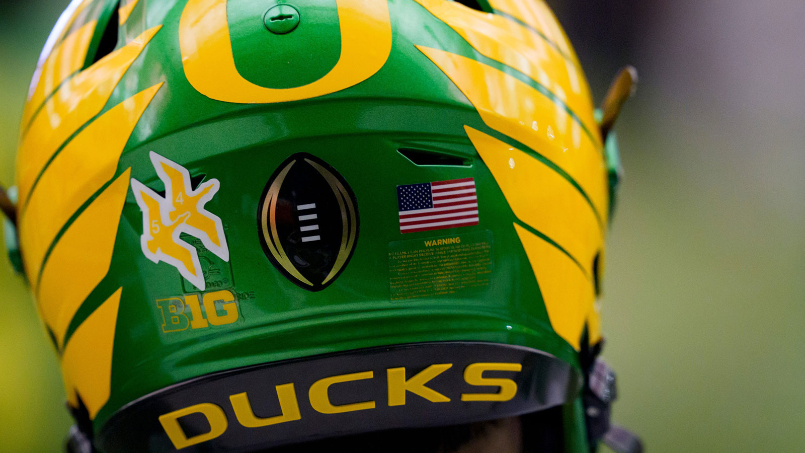Oregon QB Dylan Raiola set to start UCLA clash with Dante Moore still out