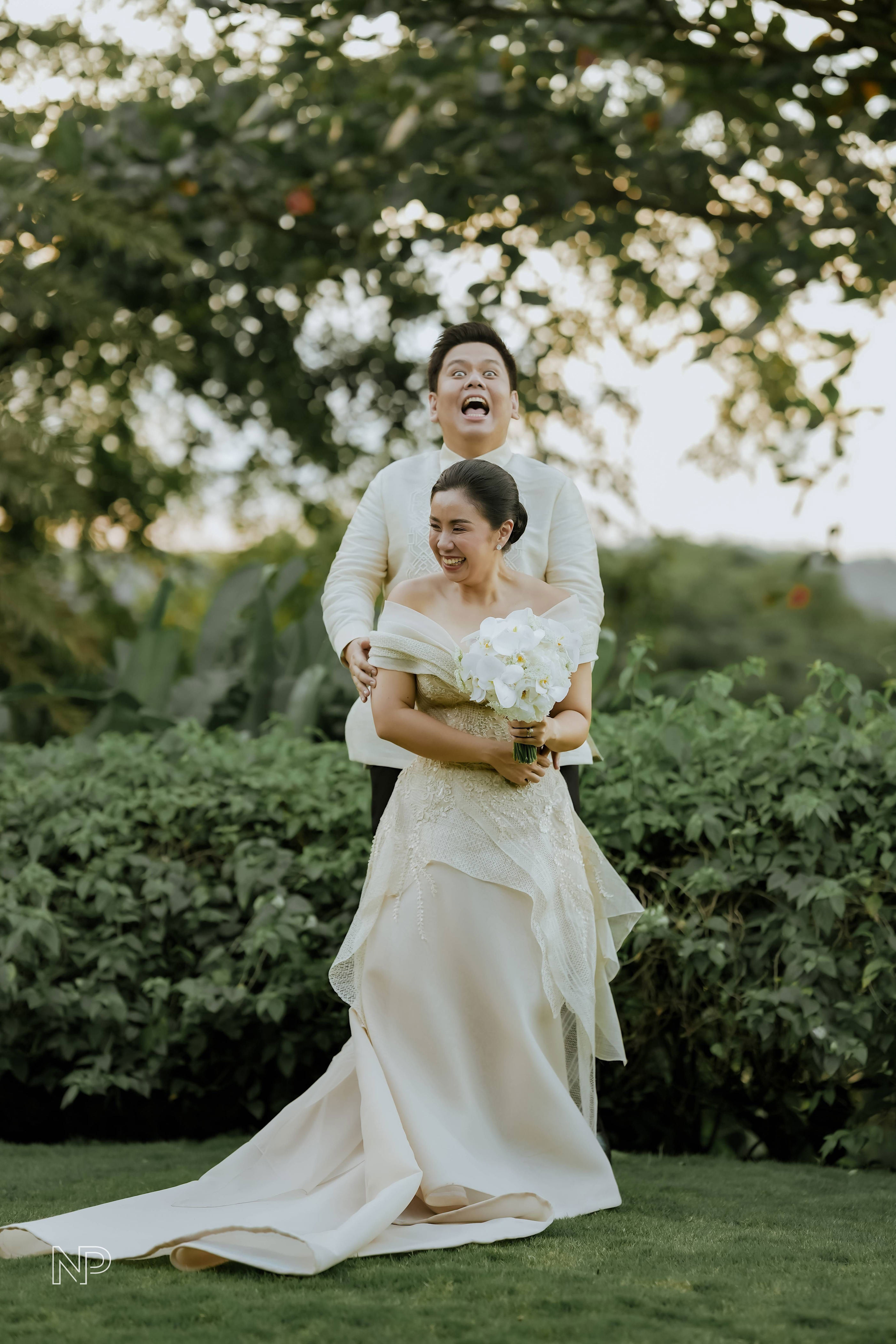 Aika Robredo and Jim Guzman tie the knot with a meaningful modern ...