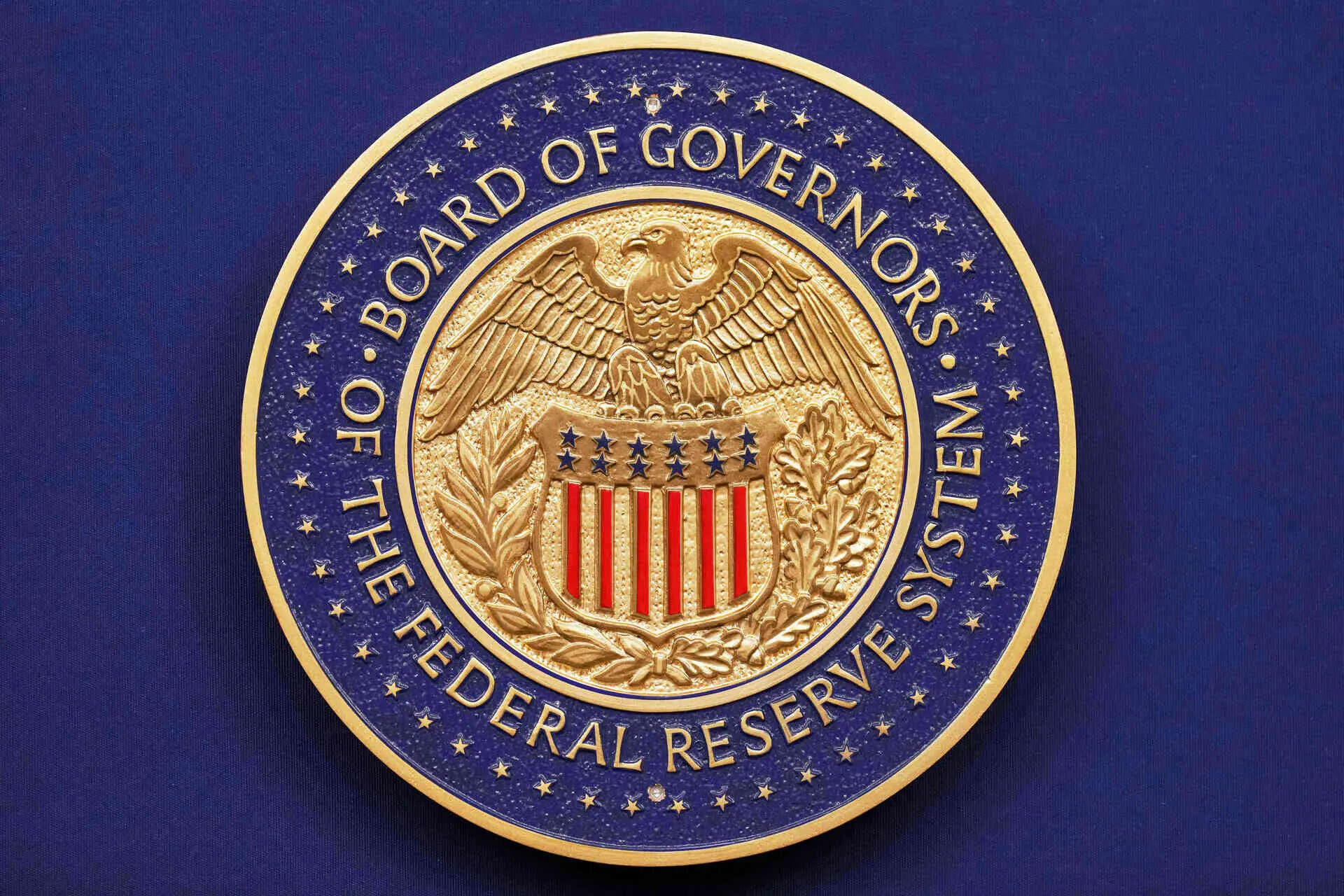 US Federal Reserve officials showed deep divisions at December meeting ...
