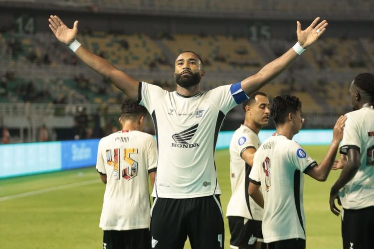 Dampak kedatangan Bernardo Tavares mulai terasa! Persebaya Surabaya dikaitkan dengan Yuran Fernandes