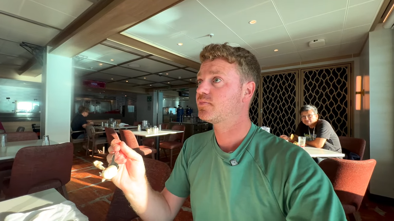 I tried everything at the Sun Princess buffet so you don’t have to