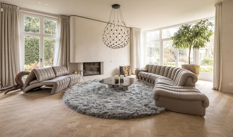 Vastgoedmiljonair wil bijna € 8 miljoen voor hagelnieuwe villa in het Gooi
