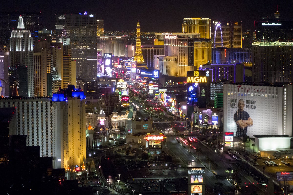 Las Vegas’ struggling tourism industry posts another worrying stat<br>