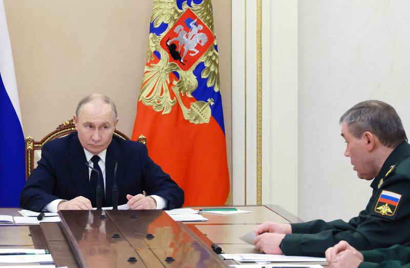 Gerasimov de Rusia dice que Putin ordenó la expansión de la zona de amortiguamiento en Sumy y Kharkiv de Ucrania en 2026