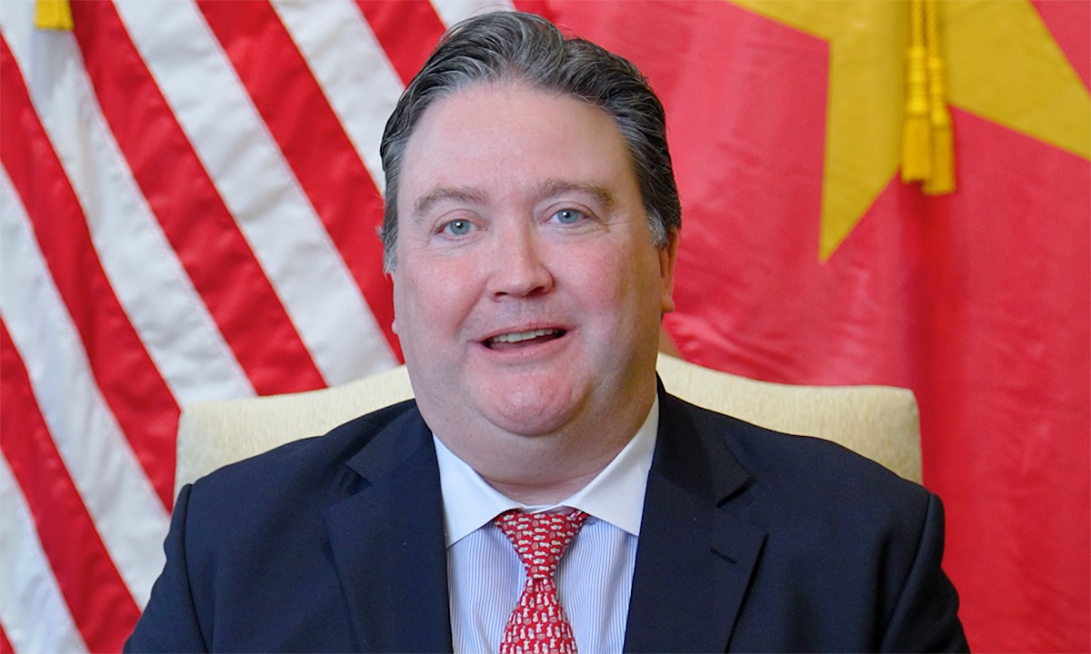 Ambassador Knapper reviews Vietnam–US relations in 2025 in Vietnamese