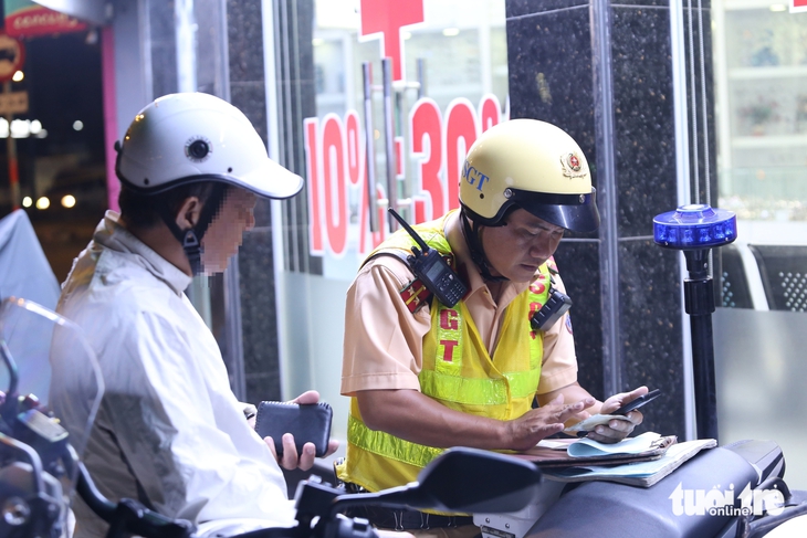 Cảnh sát giao thông TP.HCM bố trí 100% quân số đảm bảo trật tự giao thông dịp Tết dương lịch 2026