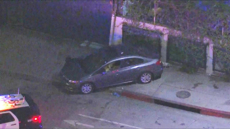 1 killed, 3 hospitalized after shooting in East Los Angeles