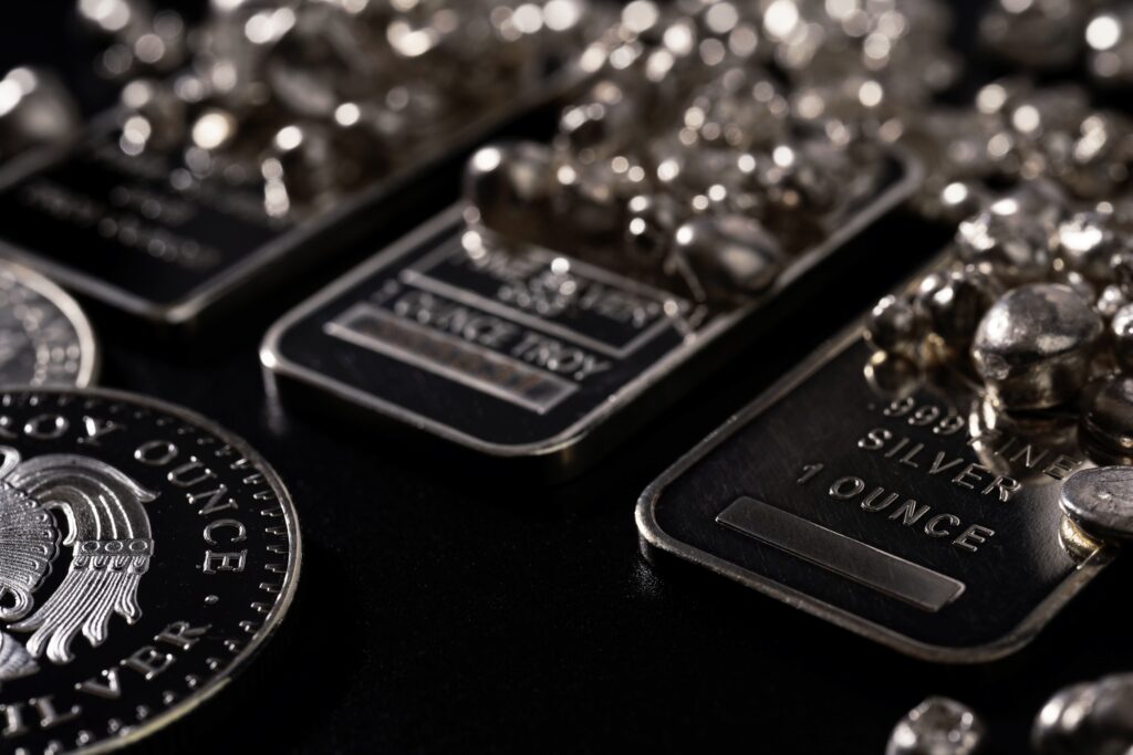 Silver investors in denial, says economist<br><br>