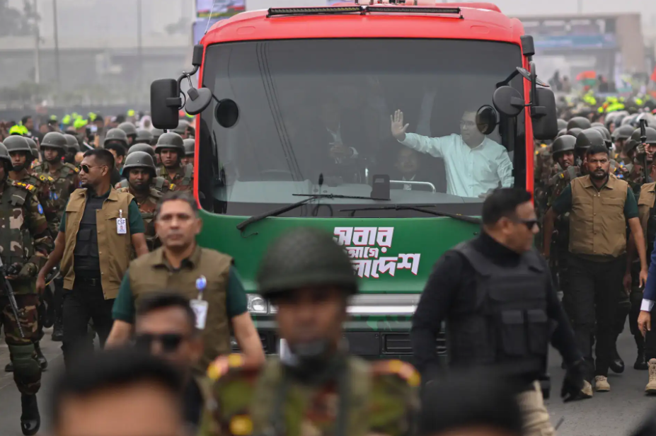 Trump's return, PM Modi's carpool & Pikachu: Images that defined world ...