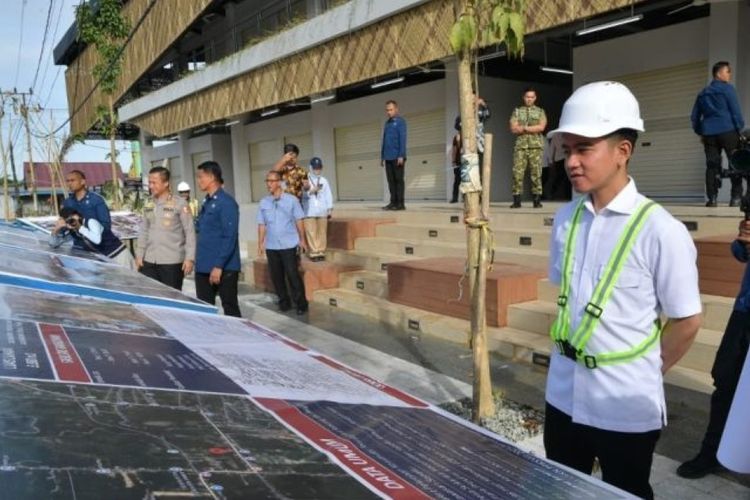 Wapres Gibran Kunjungi Dua Pasar di IKN, Harapkan Manfaat untuk Rakyat