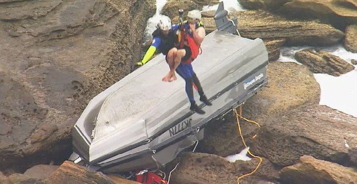 Teen missing, man dead in tragic Sydney boat accident