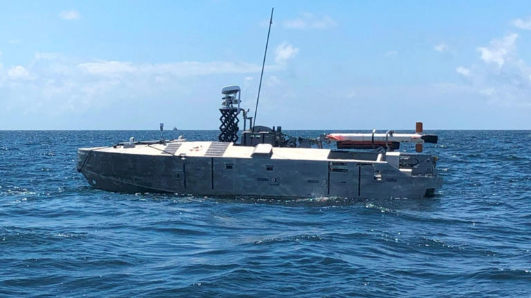 US Navy sea drone demonstrates high-speed minehunting with helicopter sonar