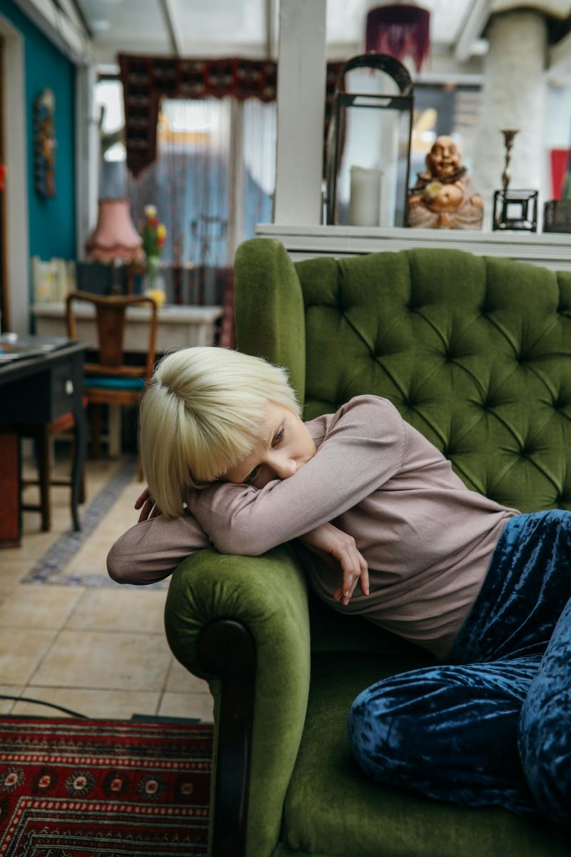 10 signs you're living a life you secretly hate