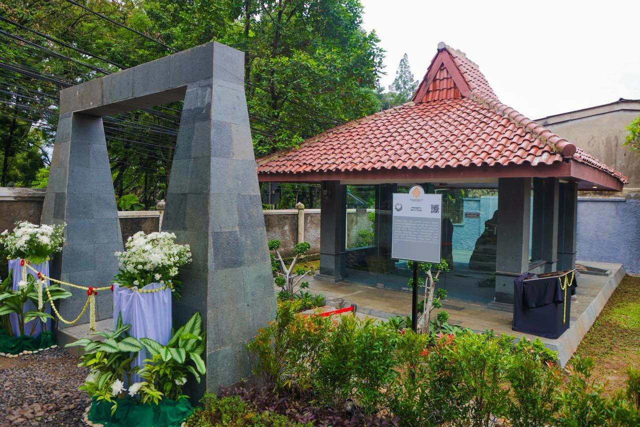 Menteri Budpar Fadli Zon Resmikan Pemugaran Cungkup Prasasti Batutulis di Akhir 2025