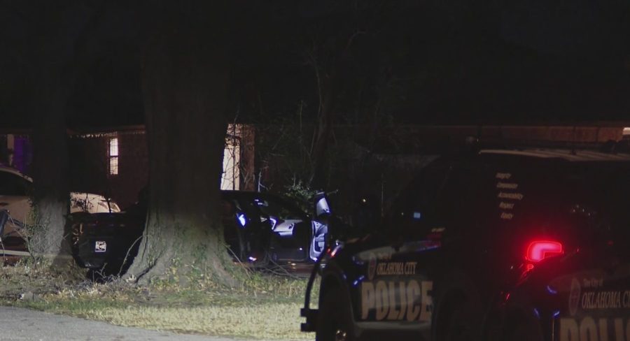 Police pursuit ends in crash in SW Oklahoma City