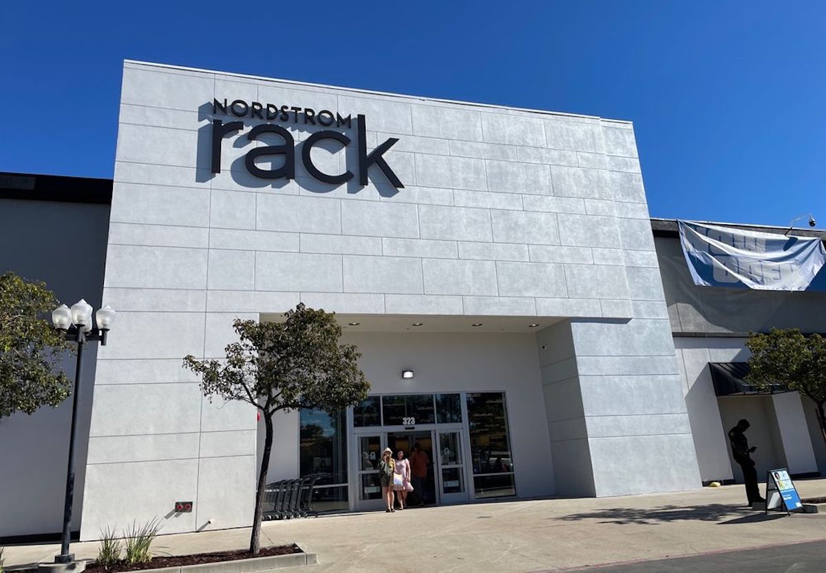 9 popular chains planning new store openings in 2026