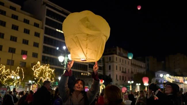 Yunani dan Siprus Merayakan Tahun Baru 2026 Tanpa Suara, Beralih ke Kembang Api Senyap dan Drone