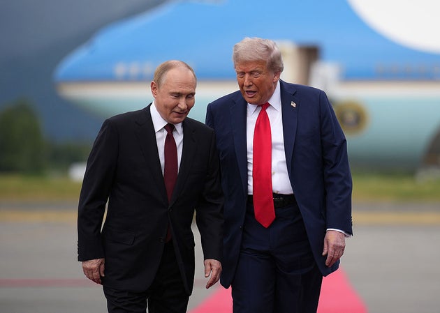Un experto de la BBC sobre Rusia explica cómo Trump está impulsando la determinación de Putin para derrotar a Ucrania.