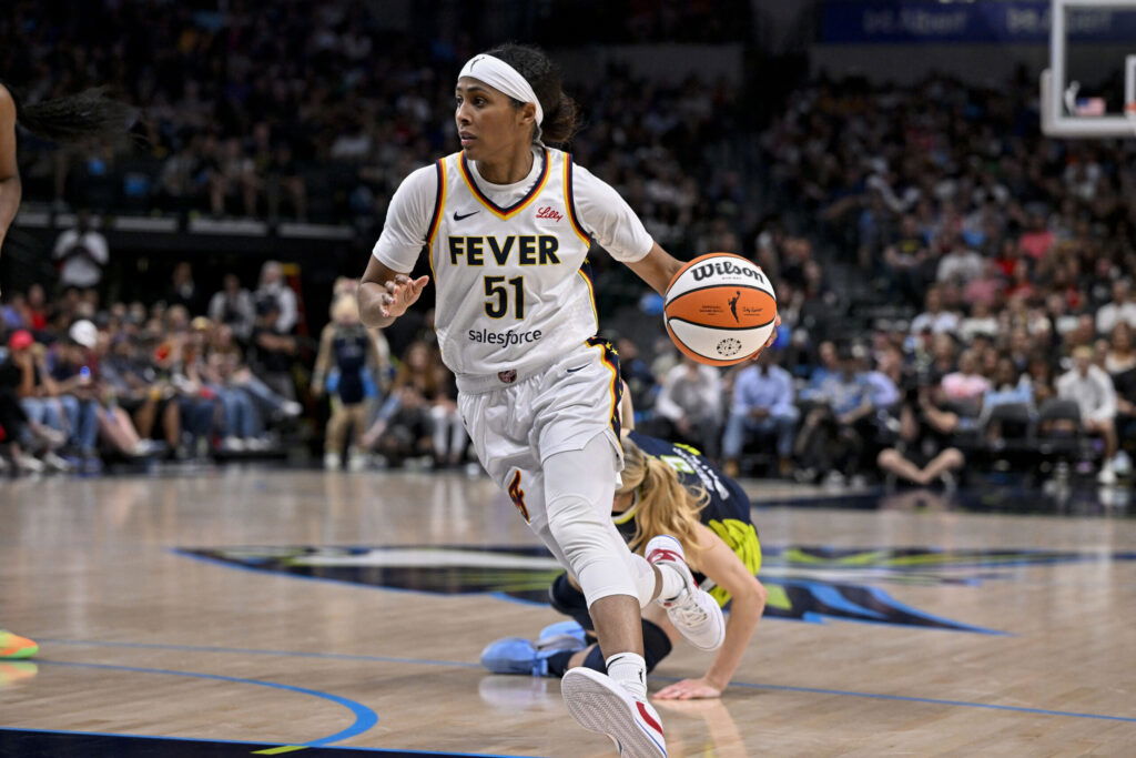 Indiana Fever veteran guard issues strong warning during CBA talks