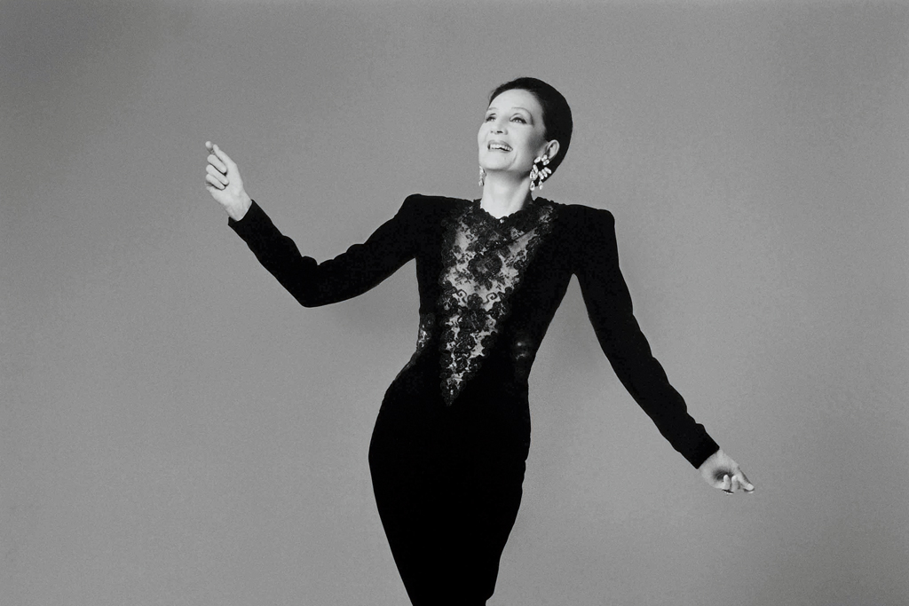 Style icon and philanthropist Countess Jacqueline de Ribes dies at 96