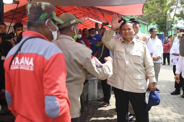 Prabowo Rayakan Tahun Baru Bersama Korban Bencana Sumut