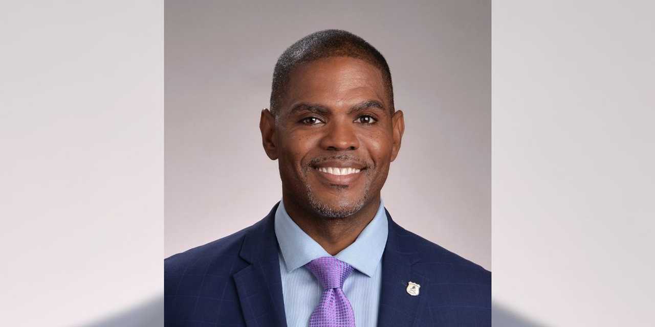 NY defense attorney charged in witness tampering case