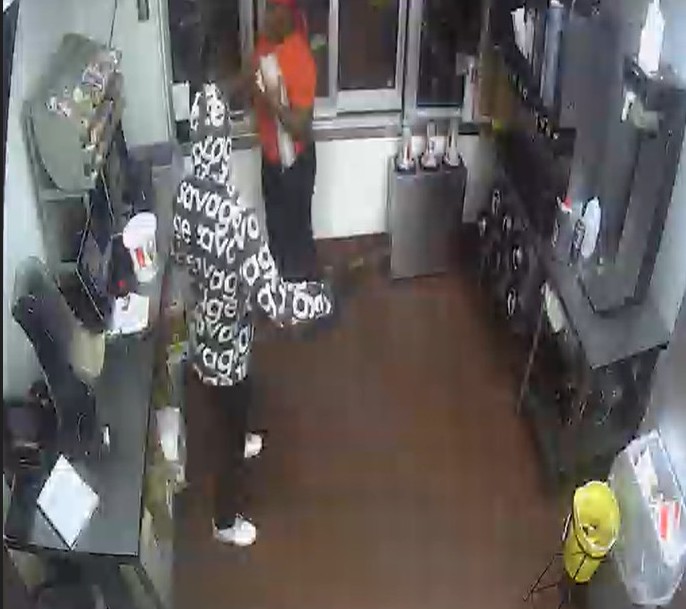 Police seek help identifying suspect in Goldsboro KFC robbery