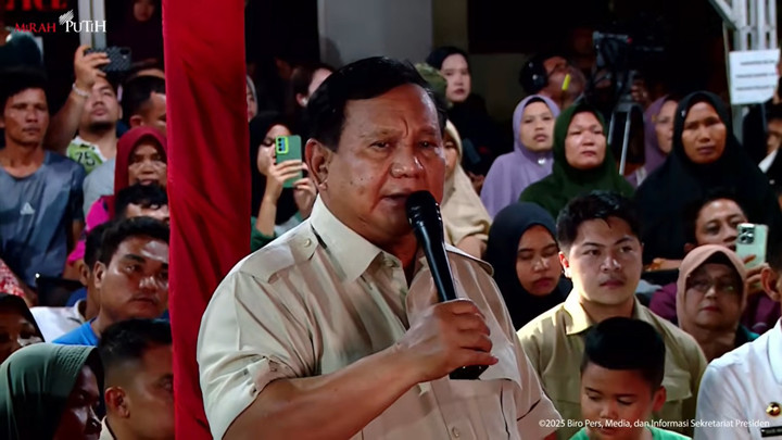 Saat Prabowo Rayakan Tahun Baru di Daerah Bencana
