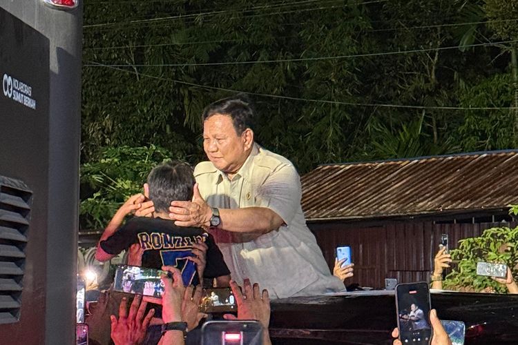 Prabowo Tanya Anak Korban Banjir Sumut: Sudah Terima MBG? Maaf Kalau Belum