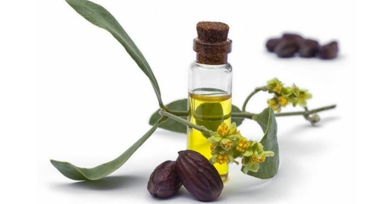 6 minyak rambut alami sesuai jenis kulit kepala