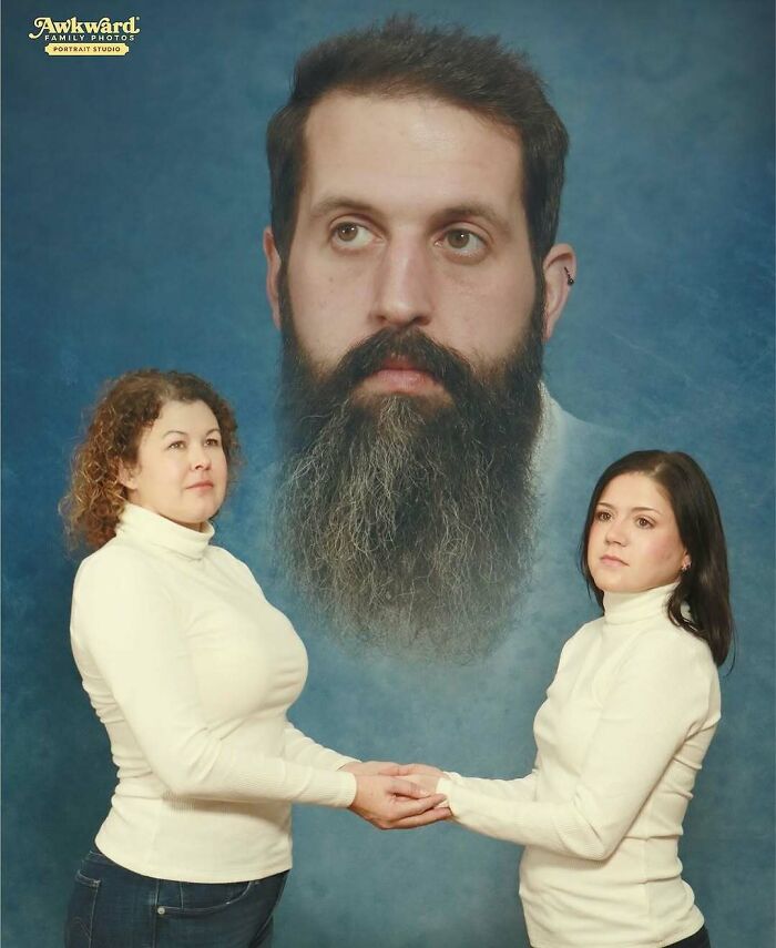 53 family photo fails that became unforgettable internet legends