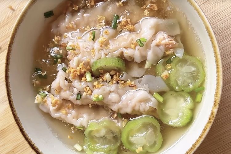 Sup dumpling udang: Masakan Tionghoa Rumahan dengan Kuah Segar