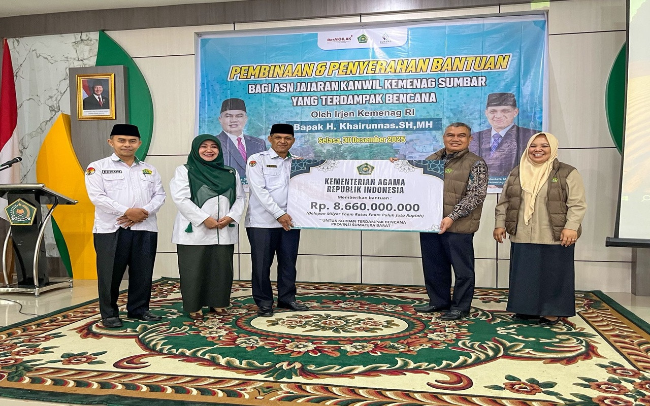 Kemenag salurkan bantuan Rp10,2 miliar untuk korban banjir Sumatra Barat