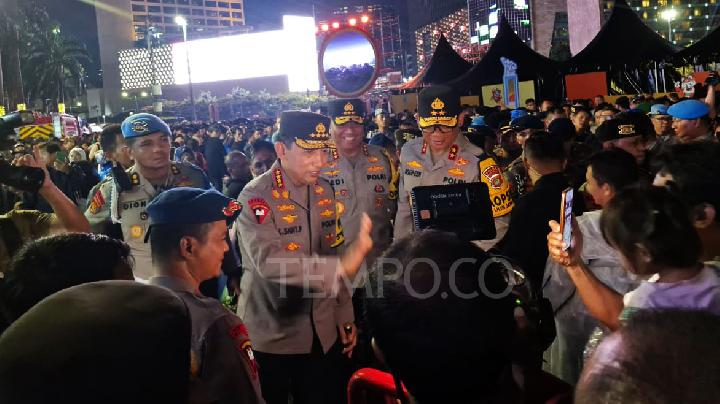 Kapolri Pantau Perayaan Tahun Baru di Bundaran HI
