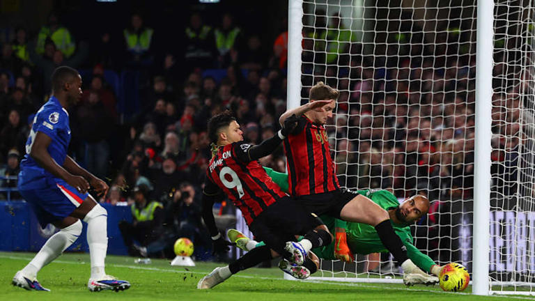 Wesley Fofana points finger at Chelsea's attacking problem for ...
