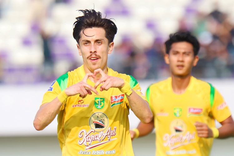 Francisco Rivera Panaskan Derbi Suramadu! Persebaya Siap Rebut 3 Poin di Markas Madura United