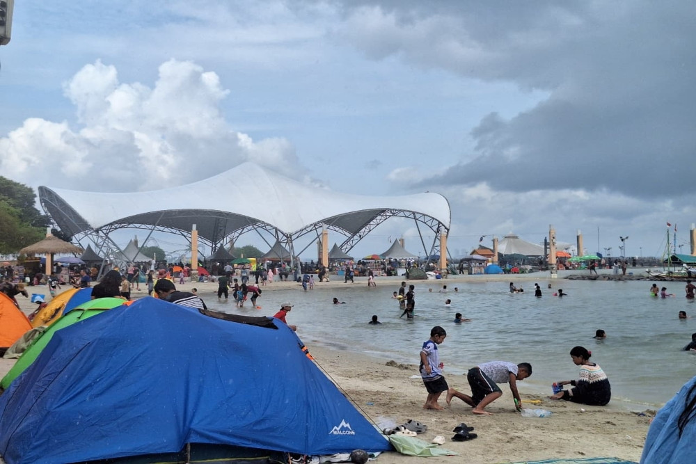 Pengeluh Pedagang Ancol Tahun Baru 2026: Pengunjung Sepi, Omzet Turun 75%
