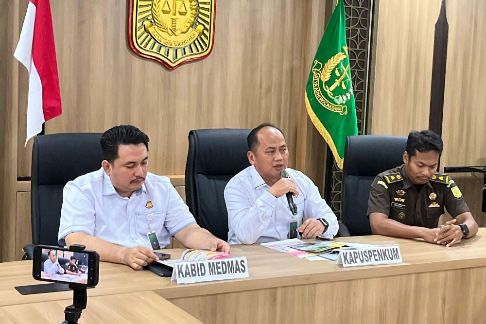 Dugaan suap pecahkan jabatan Eddy Sumarman sebagai Kajari Bekasi