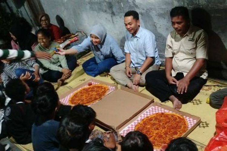 Gowes ke Kampung Gandekan, Wali Kota Solo Rayakan Tahun Baru dengan Warga