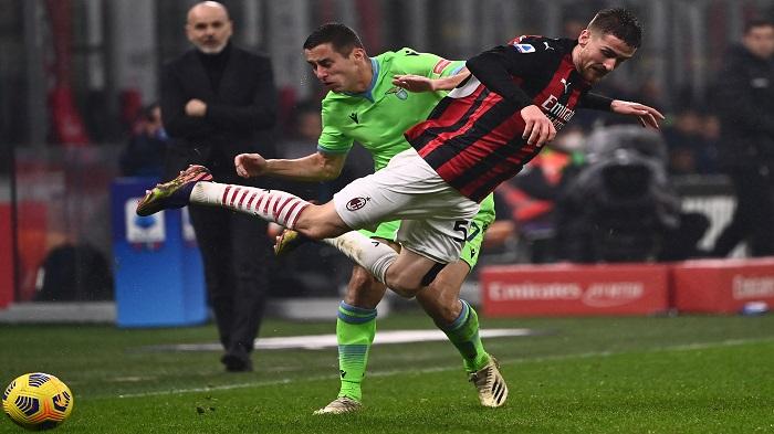 AC Milan Tertarik Datangkan Pemain Gratis, Bek Mantan Inter Jadi Cadangan