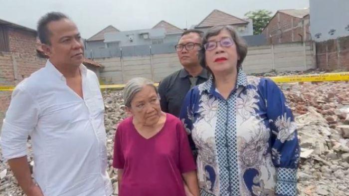 Kushayatun kehilangan rumah setelah dibongkar paksa, kisah serupa dengan Elina di Surabaya