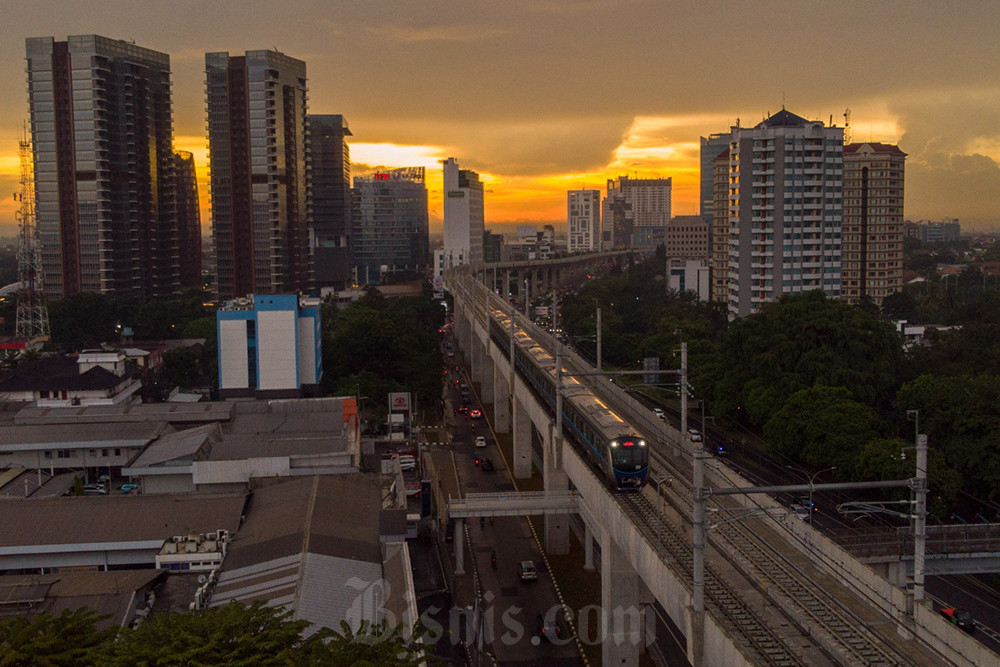Tarif Rp1 Transjakarta, MRT, dan LRT Berlaku hingga Hari Ini (1/1)