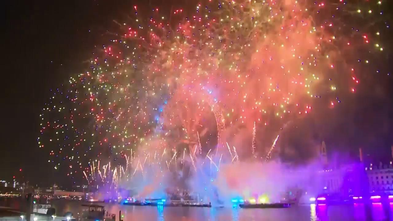 Highlights from New Year's Eve celebrations around the globe