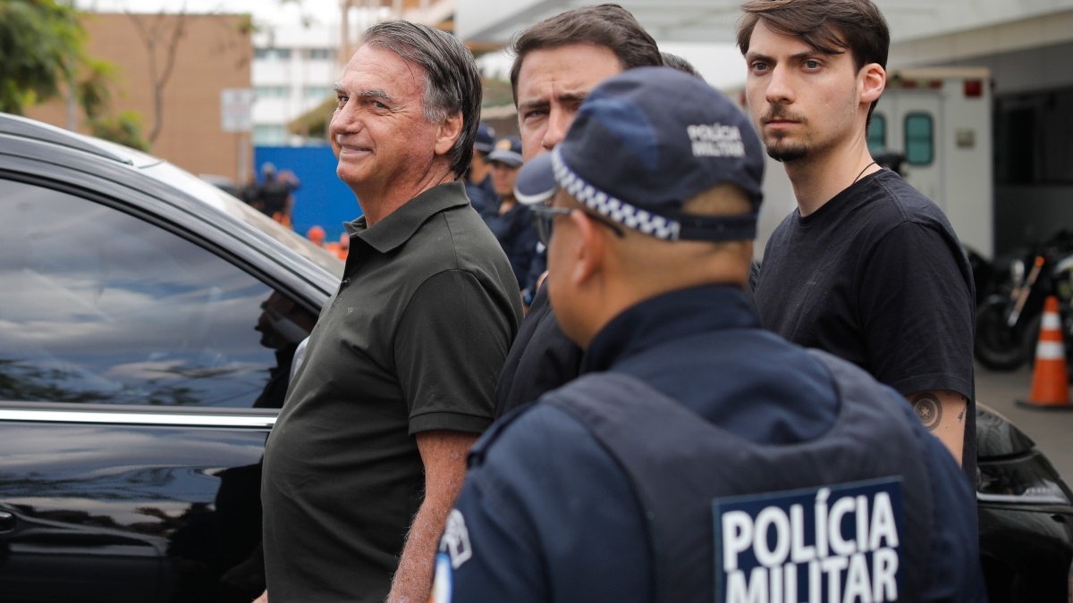 La estrategia legal de Jair Bolsonaro en Brasil: Entre el hospital y la ...
